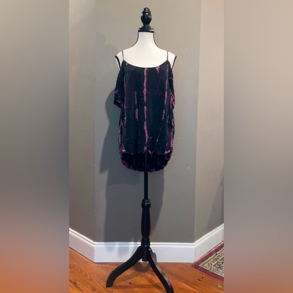 Casual but social shirt.